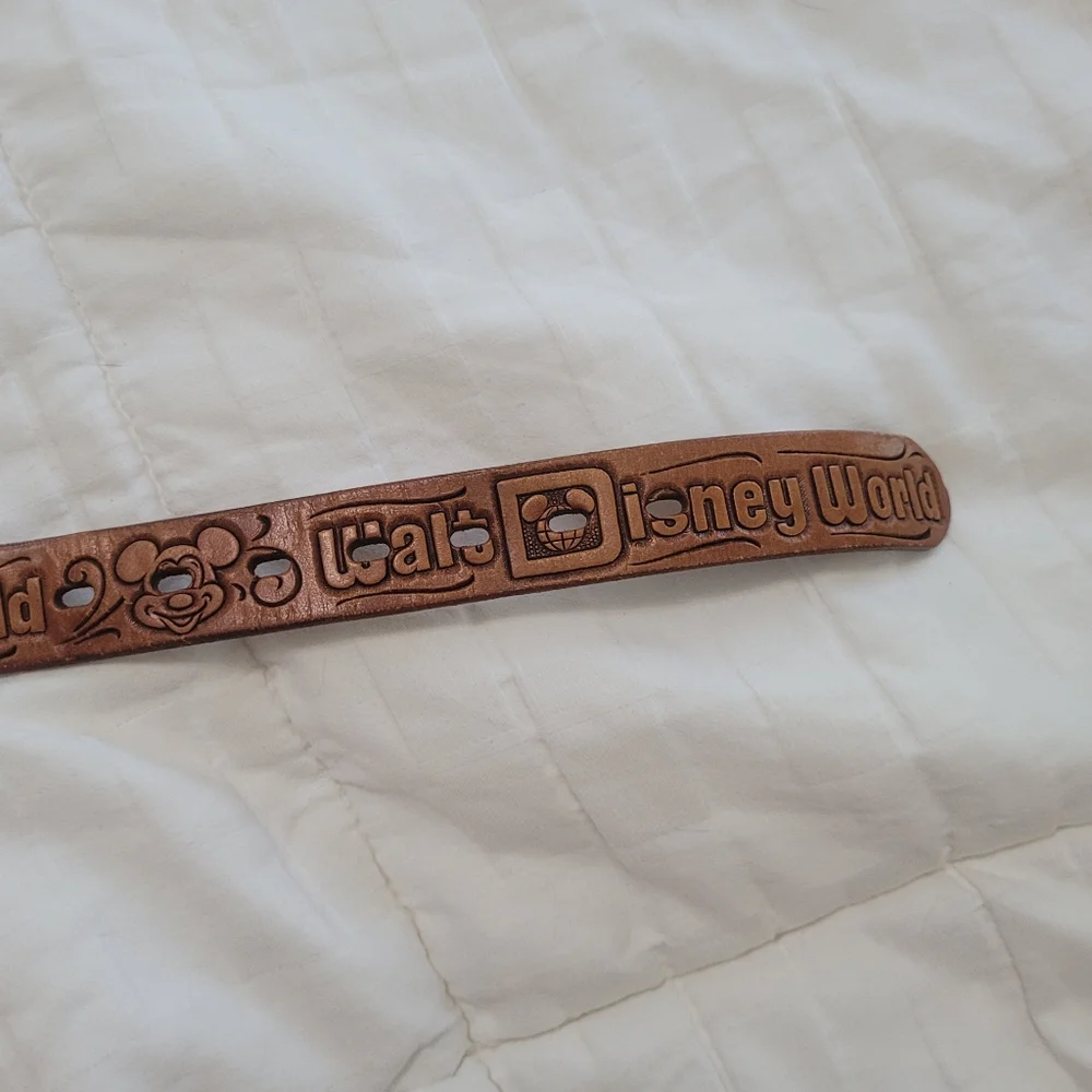 Vintage Disney Mickey Tooled Embossed Leather Chambers Phoenix Belt